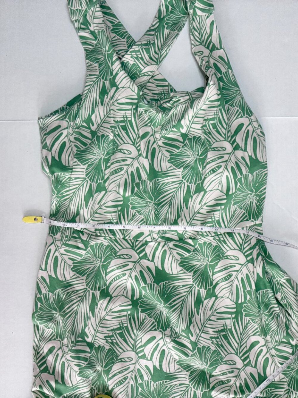 Pact Fit & Flare Open Back Maxi Dress w/ Bra + Pockets - L - Green Monstera - Picture 4 of 9